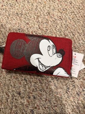 Disney Red and White Mickey Mouse Zip Wallet